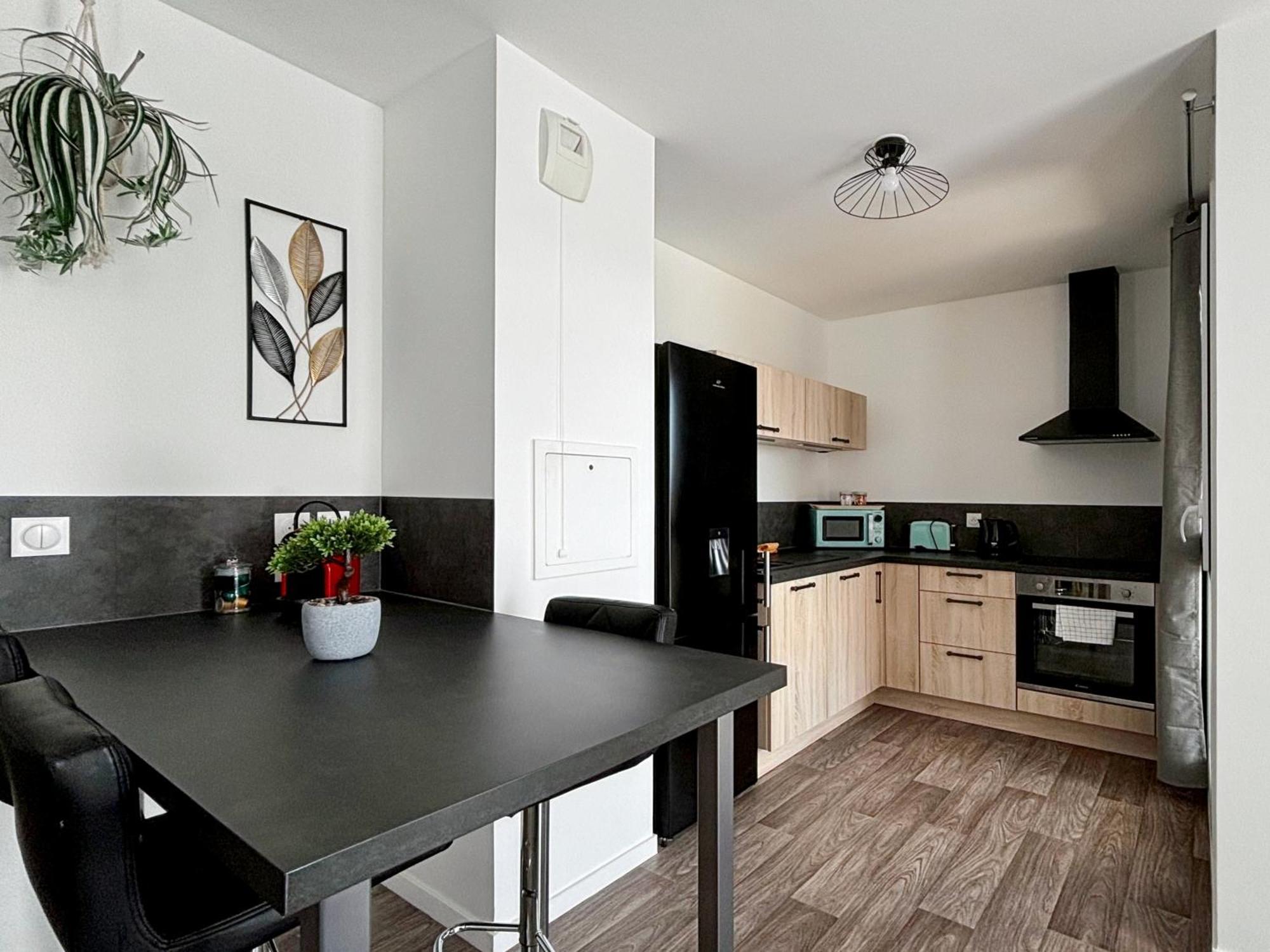Lovely Apartment Disneyland Paris - Rentaway Bnb Montévrain Buitenkant foto